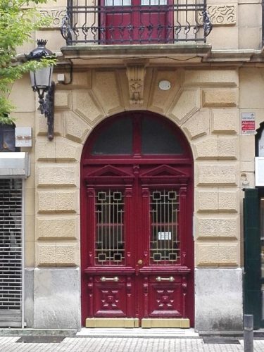 Portal de entrada al edificio